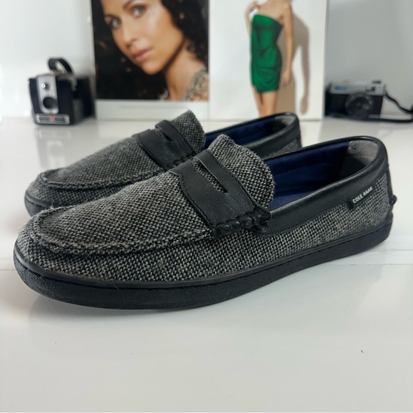 Cole Haan Men’s Penny Loafers Textured Gray · Black LeatherClassic Smart Casual
